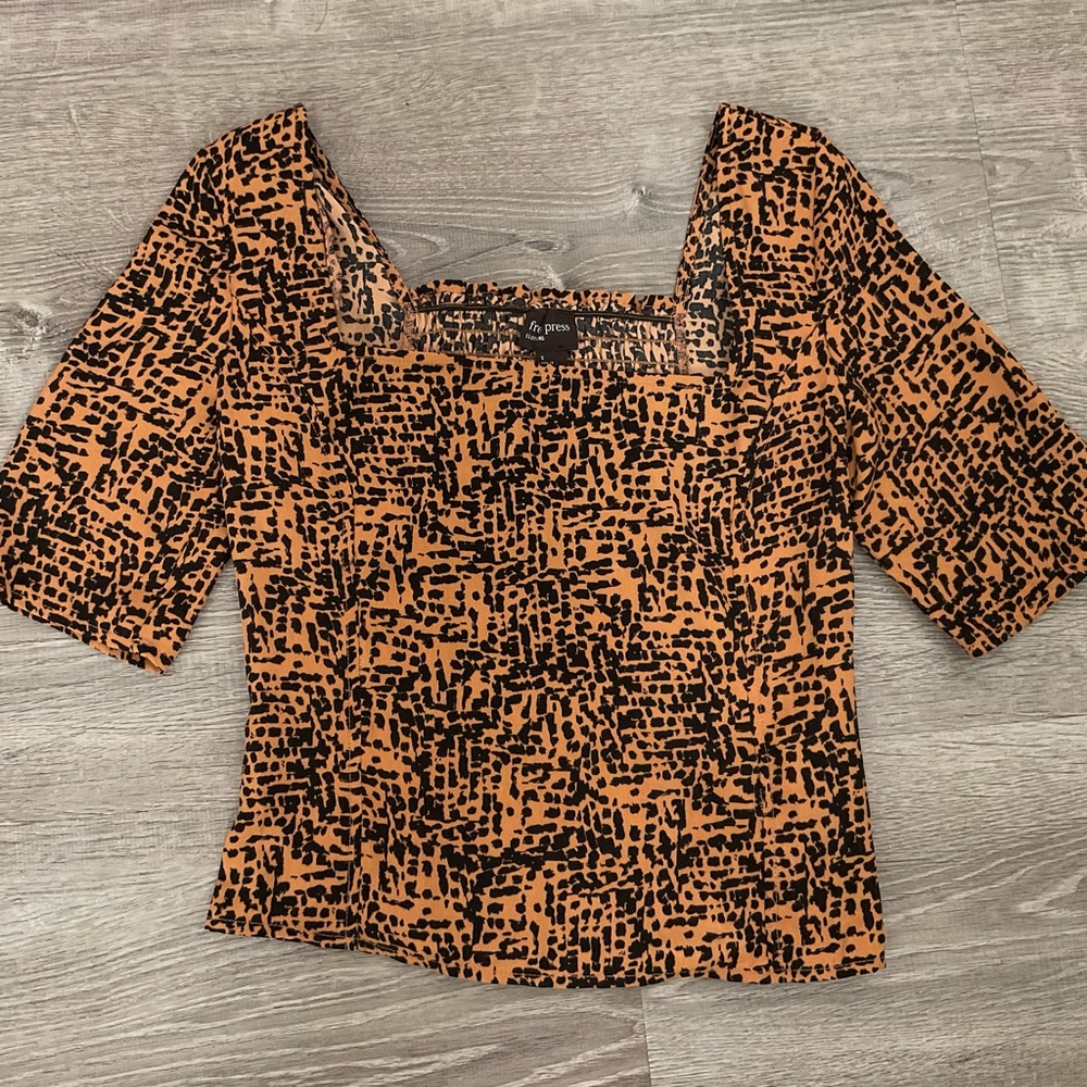 Square neck, smocked back top with spotted pattern